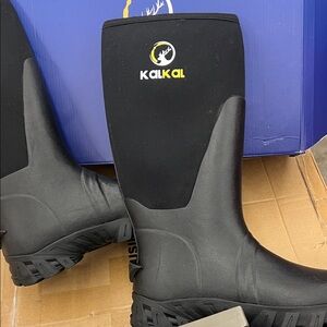 Men’s size 11 KALKAL hunting boots black color new